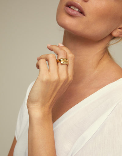 Crossed Legs Ring